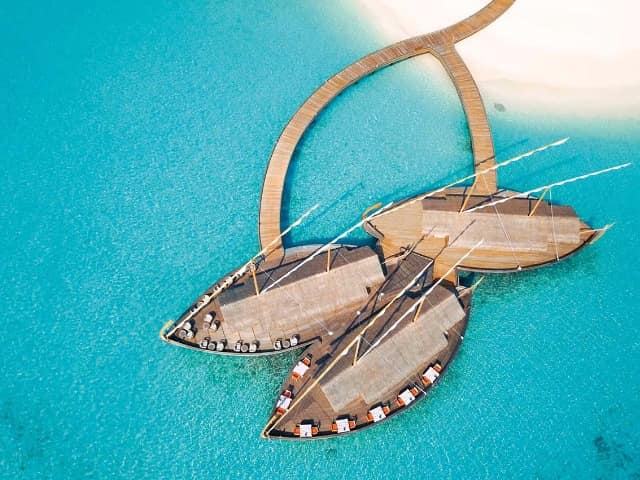 Milaidhoo island batheli